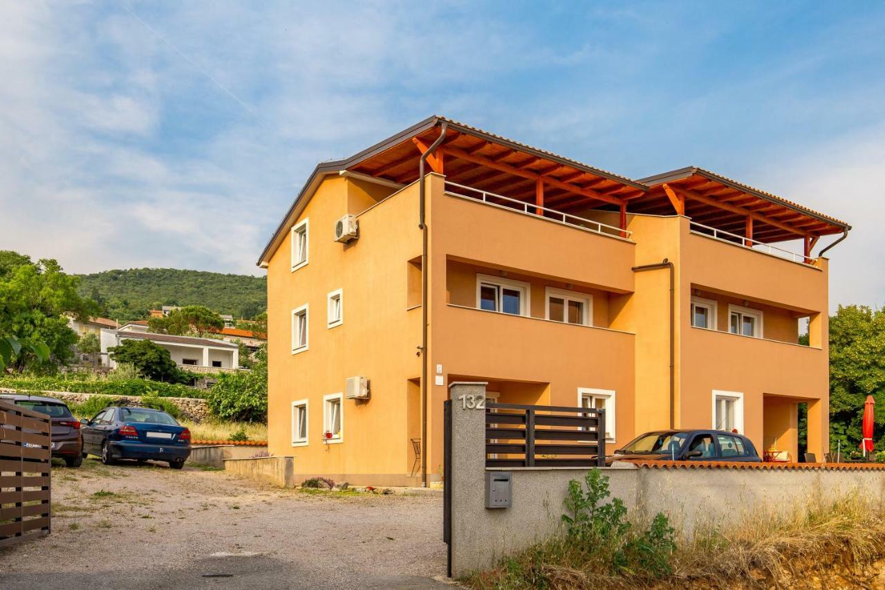 Julija Apartment Dramalj Exterior photo